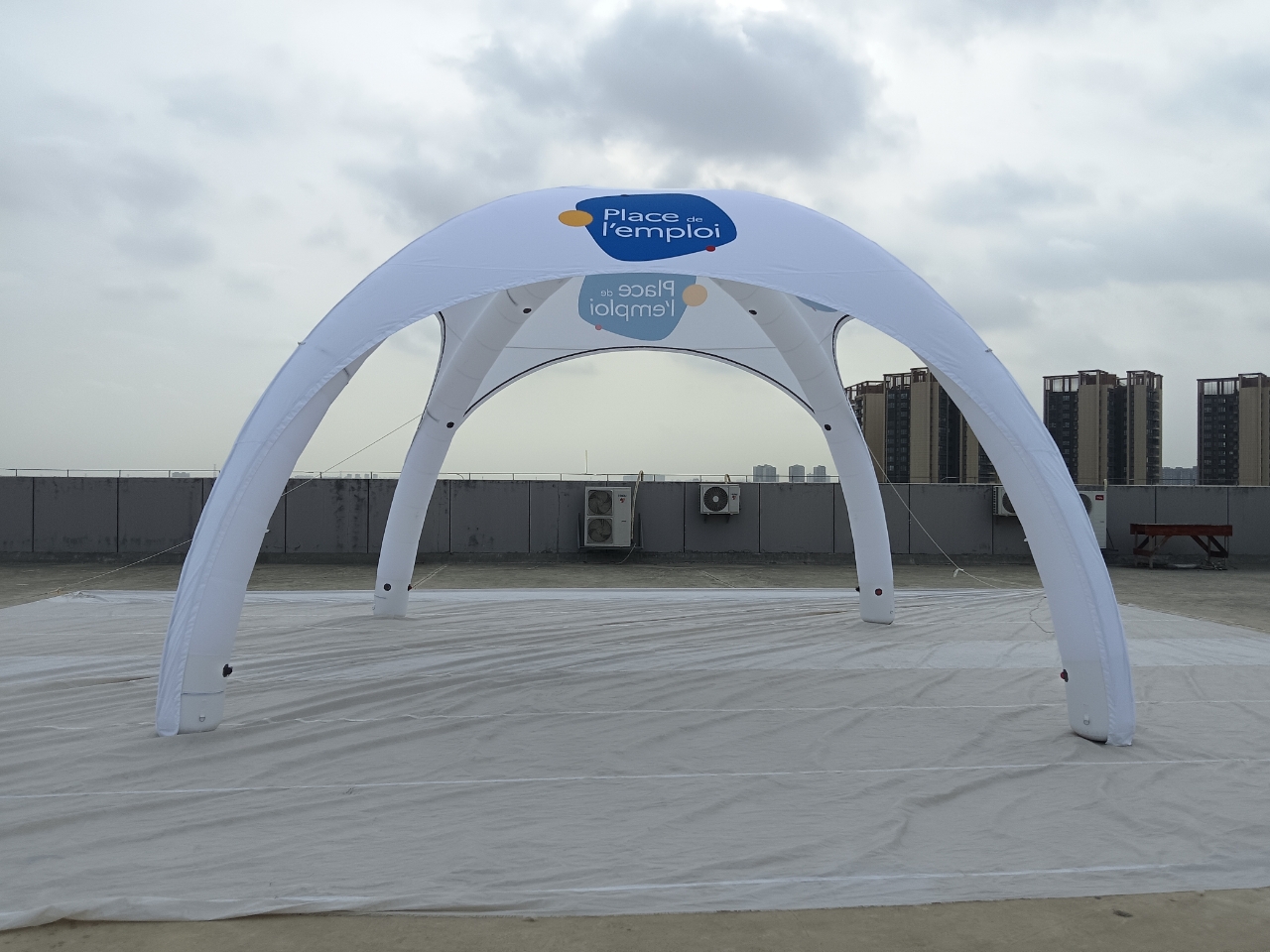 Gonflable Place de l'Emploi